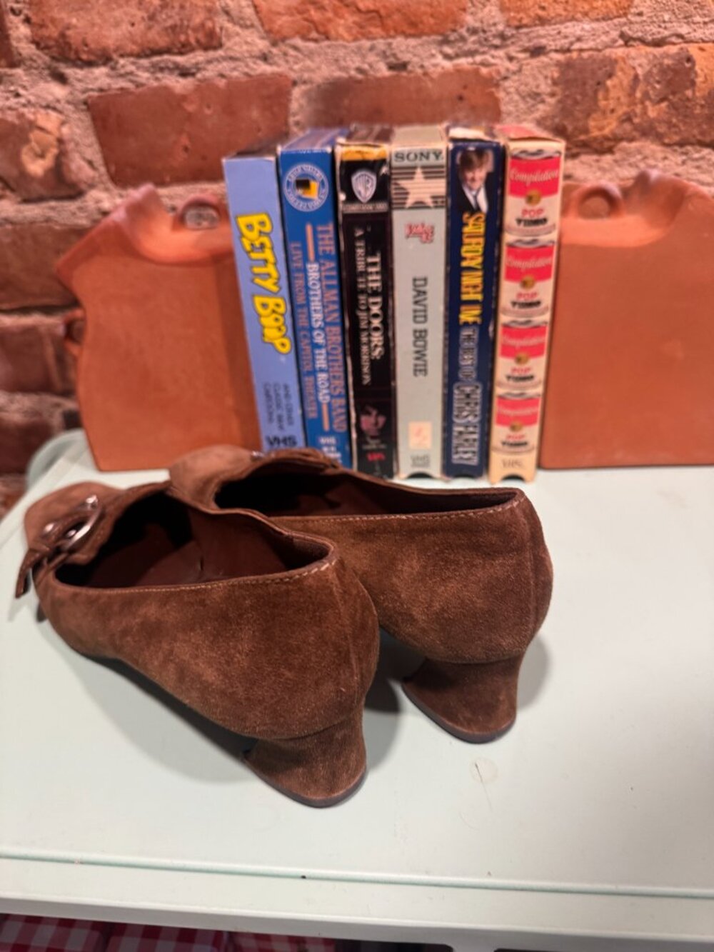 Y2K PRADA VERO CUOIO BUCKLE SUEDE KITTEN HEELS - Picture 3 of 5